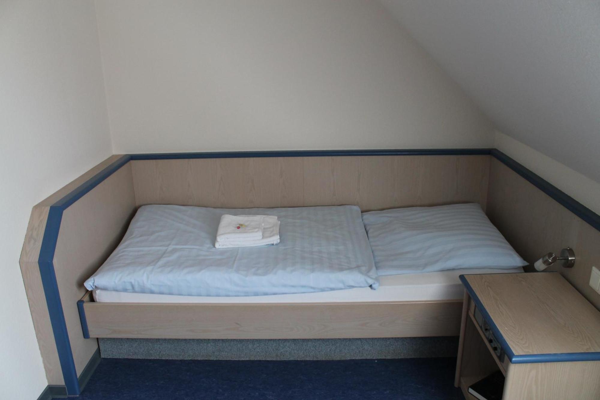 Smart Hostel By Landgasthof Velber 24H7D Seelze Luaran gambar