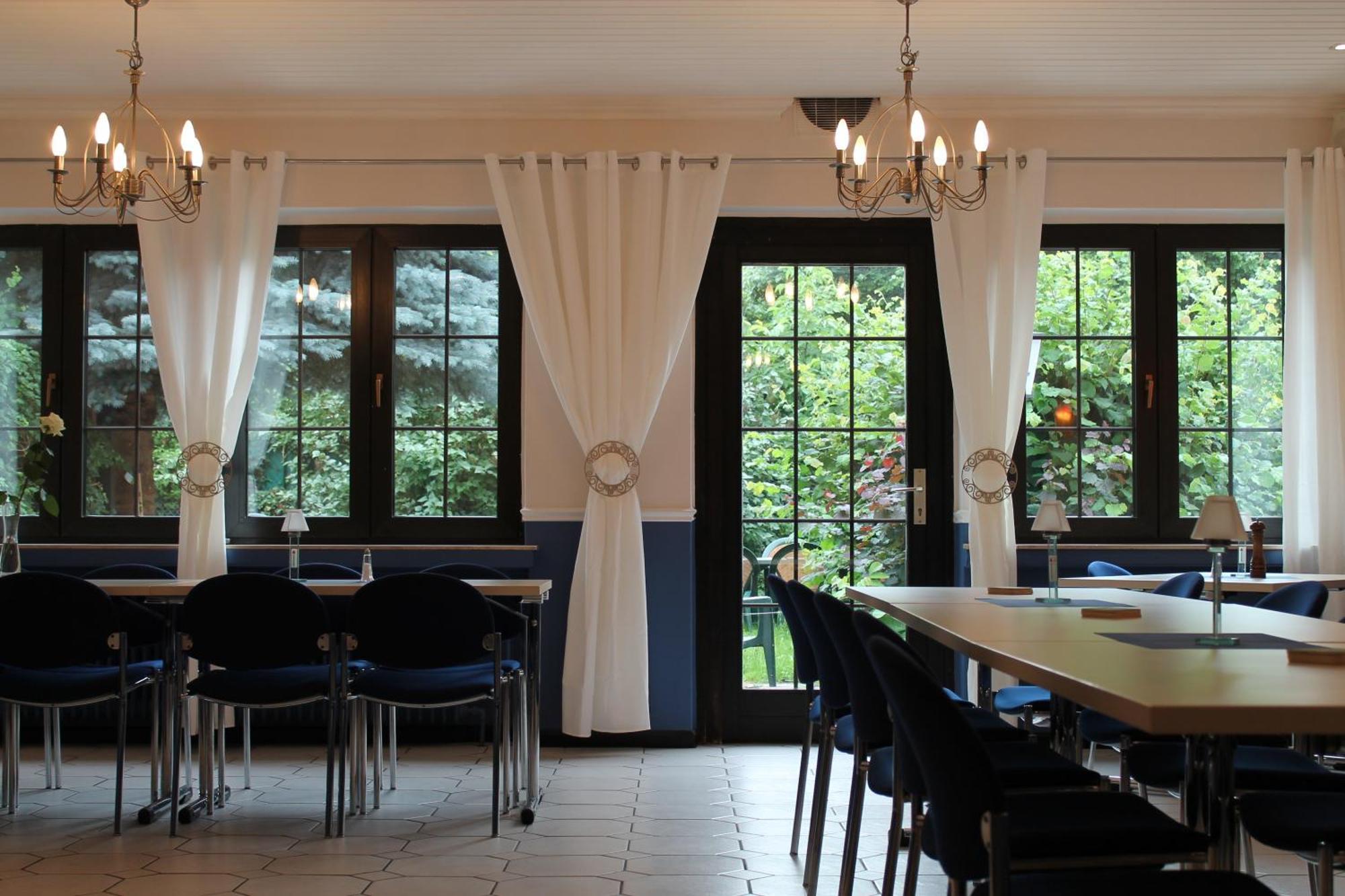 Smart Hostel By Landgasthof Velber 24H7D Seelze Luaran gambar