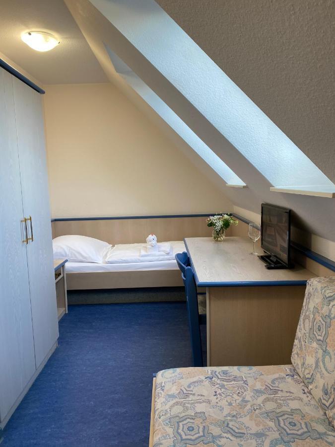 Smart Hostel By Landgasthof Velber 24H7D Seelze Luaran gambar